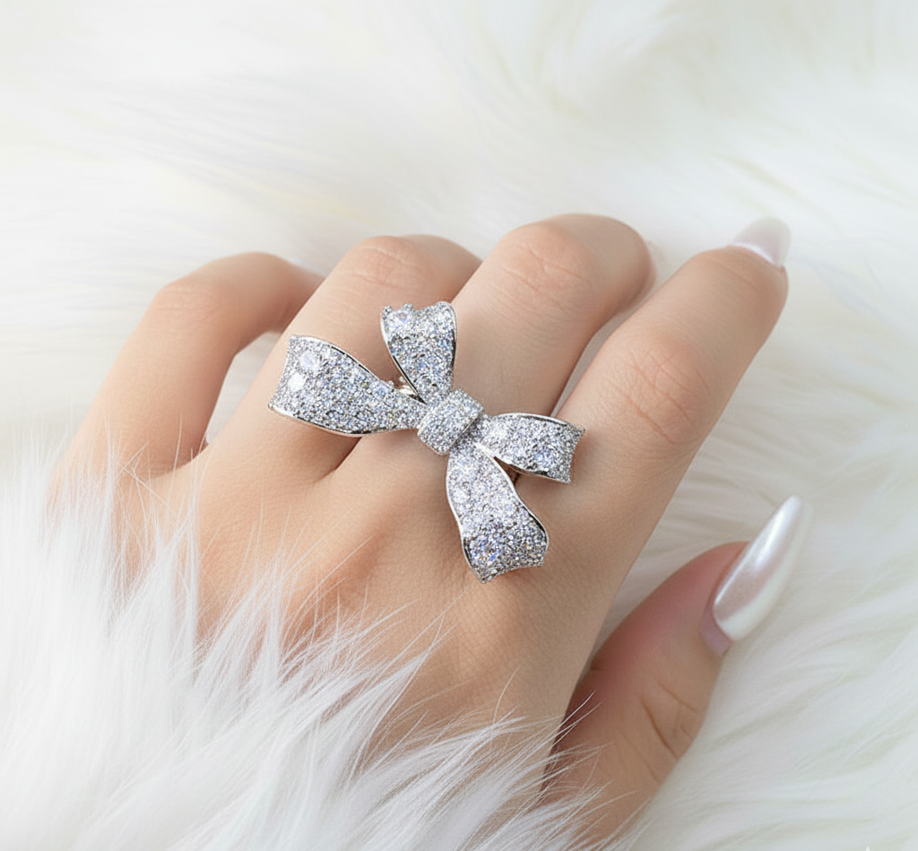 Sparkling Bow Ring