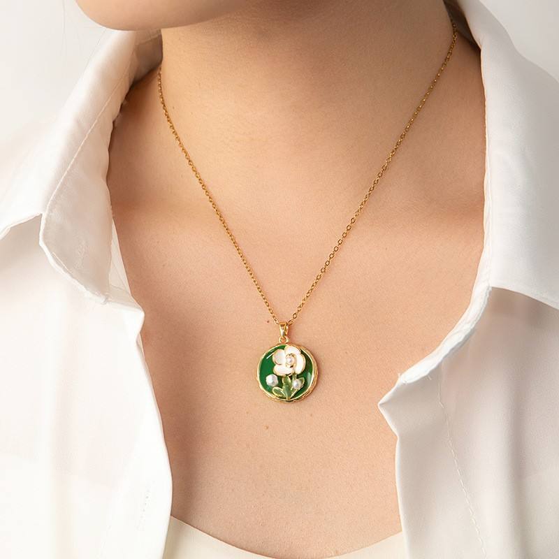 Jardin de Camélia Necklace