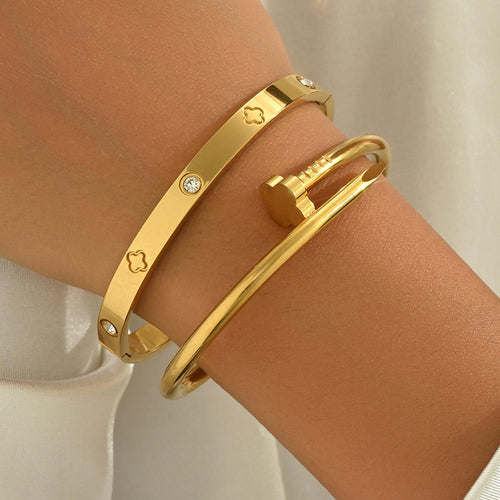 Clover Head Bangle