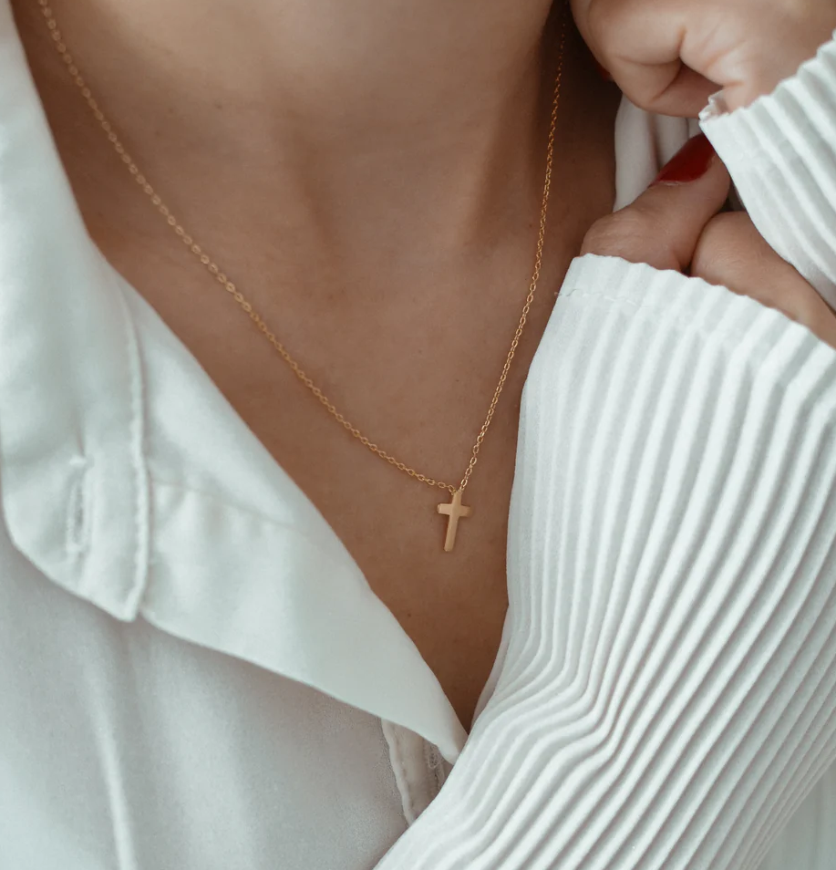 Faith Dainty Cross Pendant